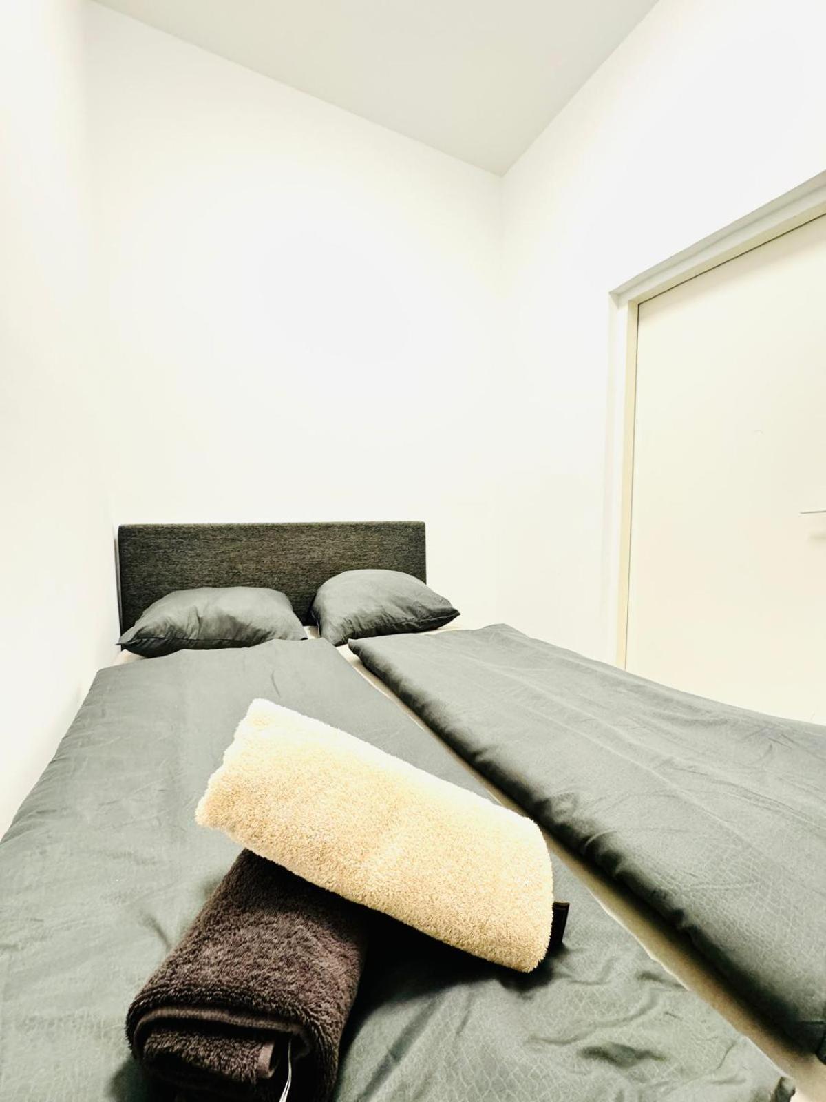 Amazing 2Br Apartment Near Praterstern เวียนนา ภายนอก รูปภาพ